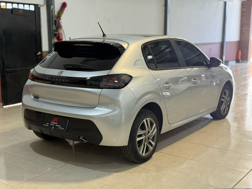 Peugeot 208 1.6 Feline Tiptronic