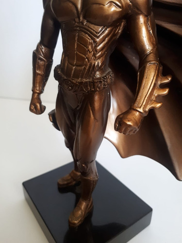 Escultura Bronce Sólido Batman Begins Noble Collection 2005 (Usado)