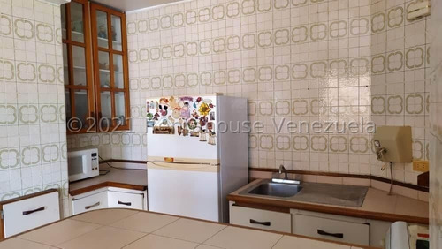 Imagen 8 de 14 de Rentahouse Carabobo Vende Apartamento Urb. Prebo I Cod 22-13848 Forg