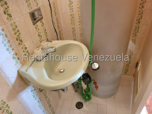 Apartamento En Alquiler En La Alameda 25-13678 Yf