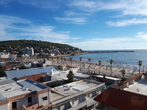 Apartamento Frente Al Mar En El Centro De Piriapolis