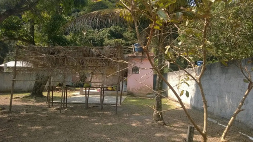 Casa 2 Quartos Com Quintal Enorme Natureza Em Magé