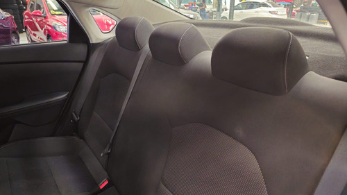 Kia Forte 2.0 L 4 p At