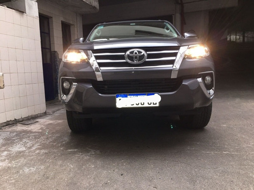 Imagen 1 de 9 de Toyota Hilux Sw4 2019 Sr