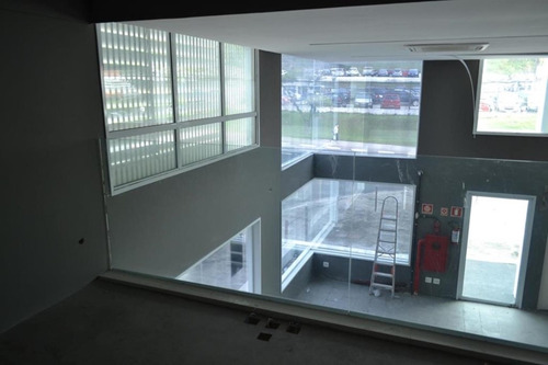 Imagem 15 de 22 de Prédio Comercial Todo Reformado,localizado Em Uma Das Melhores Avenidas De Alphaville. - Reo319889