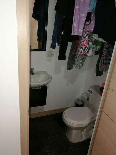 Apartamento De Lujo Para La Venta En Sabaneta, Cerca De La Universidad Ceipa Y Mall Sur De Sabaneta