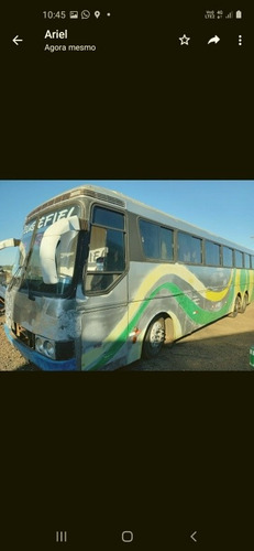 Imagem 2 de 9 de Mercedes