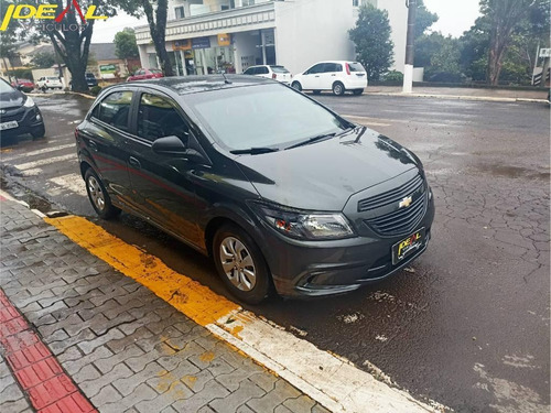 Imagem 2 de 13 de Chevrolet Onix 10mt Joye