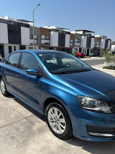 Volkswagen Vento 1.6 Confortline At
