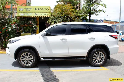 Toyota Fortuner Srv 2023