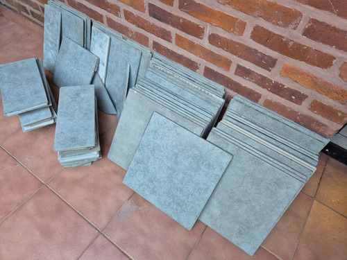 Ceramica Gris 35x35 30 Unidades Y 40 Recortes Entre 15/30cms Gris (Usado)