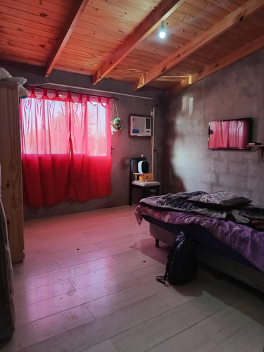 Casa De 3 Ambientes Ubicada En Virrey Del Pino, Partido De La Matanza