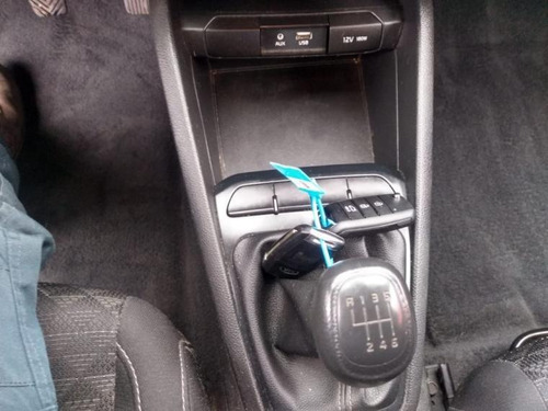 Kia Rio 4 Lx 1.4l 6mt Ac 2020