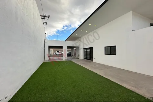 Se Renta Casa Muy Amplia Y Moderna En Colonia Burocratas, Mexicali Bc