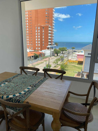 Apartamento En Piriapolis Rambla 1,2 Dormitorios
