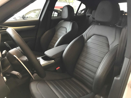 Imagen 8 de 10 de Alfa Romeo Stelvio Stelvio Veloce My 2023