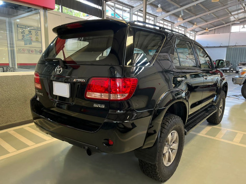 Imagen 12 de 18 de Toyota Fortuner