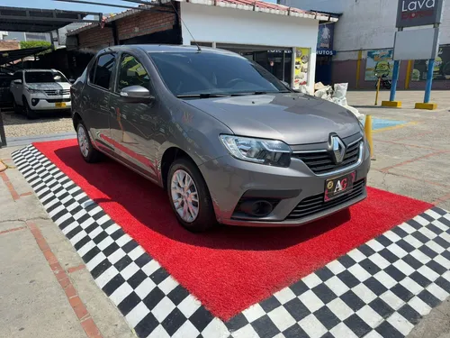 Renault Logan LIFE 1.6 MT