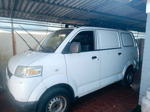 Suzuki APV Minvan