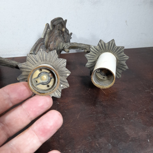Imagem 10 de 10 de Arandela Par Bronze Precisando Polir Antiga Funcionando