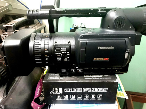 Panasonic Hvx200 + 2cartão P2 16g + 2 Baterias E Carregador