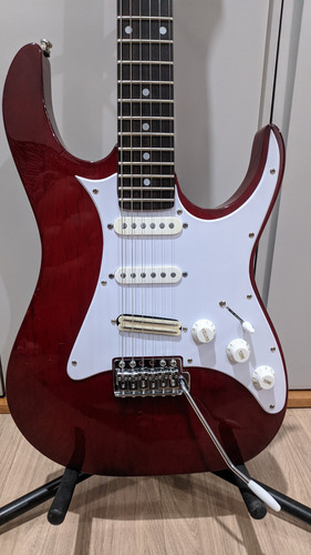 Guitarra Golden - Com Upgrades (Usado)