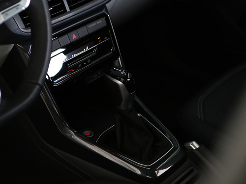 Volkswagen T-Cross 1.4 250 TSI TOTAL FLEX HIGHLINE AUTOMÁTICO