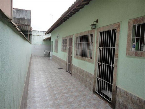 Imagem 3 de 8 de Casa, 2 Dorms Com 54 M² - Maracanã - Praia Grande - Ref.: Hm960 - Hm960