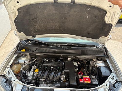 Renault Logan 1.6 Dynamique Mt