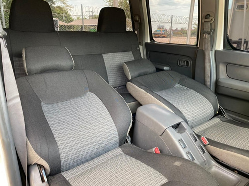 Nissan Frontier D/22np300 2011
