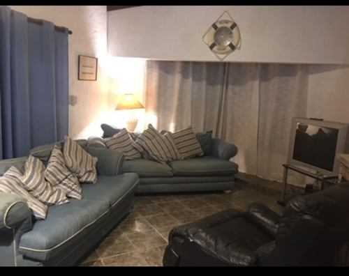 Imagen 4 de 15 de Alquiler Piriapolis, Playa Grande, Casa Con Barbacoa Especial Para Familia O Amigos. Lugar Cercado Seguro Para Niños Y Tu Mascota!
