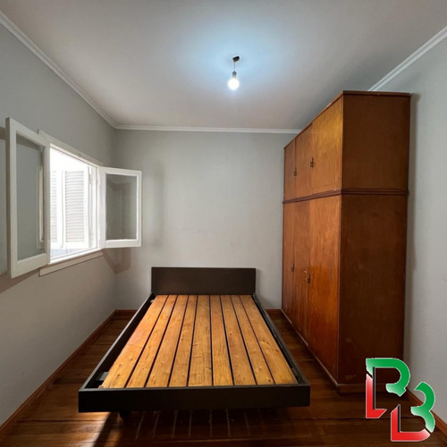 Alquiler Bernal Casa Dos Dormitorios Con Garaje Y Terraza