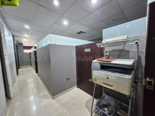 Oficina En Venta Zona Norte Torre Maracay Urb El Bosque 25-16138 Hc