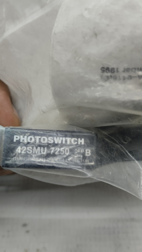 Photoswitch Objetos Transparentes 42smu-7250 Npn 100ma 24v (Usado)