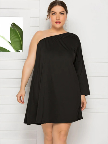 Vestido Plus Size Ombro Aberto Caimento Folgado