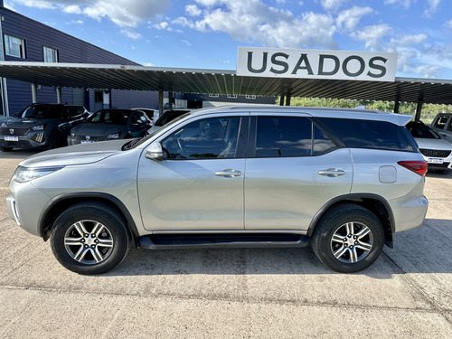 Toyota Hilux SW4 2.8 Sr 177Cv 4X4 At