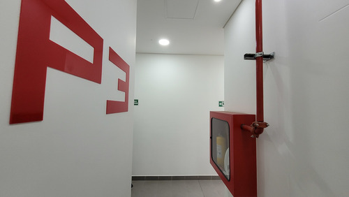 Imagen 11 de 14 de Oficina En Arriendo Medellin La Candelaria