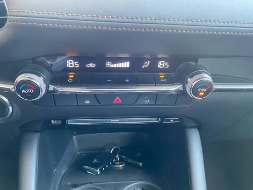 Mazda 3 2.0 Touring Mt