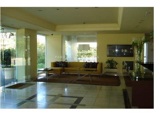 Excelente Departamento En Torre Con Servicios-ref:3023