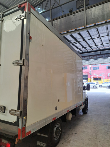 35s14 Caminhonete Bau Refrigerado .
