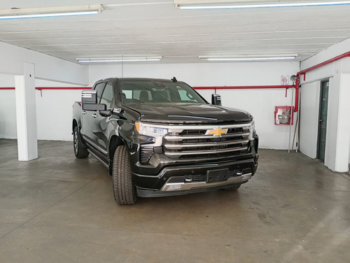 Chevrolet Silverado 5.3 V8 High Country