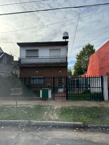 Casa En Venta En Caseros