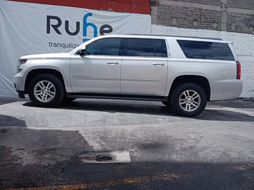 Imagen 8 de 15 de Chevrolet Suburban 2017 5.3 V8 Ls Tela At