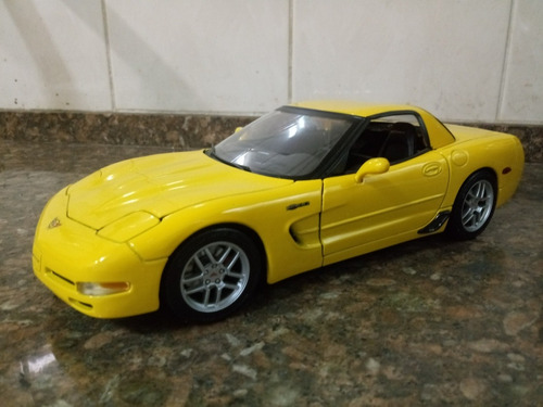 Chevrolet Corvette 1/18