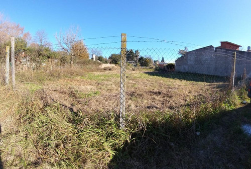 Imagen 10 de 16 de Venta De Amplio Terreno En Paso Del Rey, Villa Zapiola