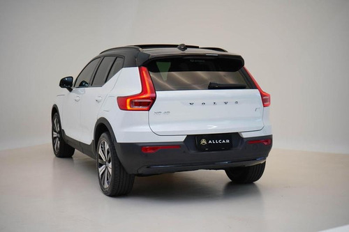 Volvo XC40 RECHARGE PLUS (ELÉTRICO)
