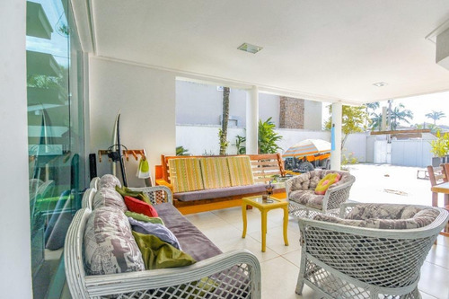 Imagem 11 de 21 de Casa À Venda No Jardim Acapulco - Guarujá/sp - Ca3258
