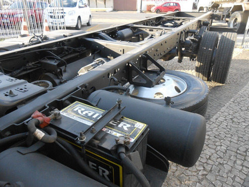 Imagem 6 de 10 de Vw 8 160 Chassi