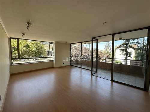 Amplio / Condominio Cerrado / Alto Las Condes