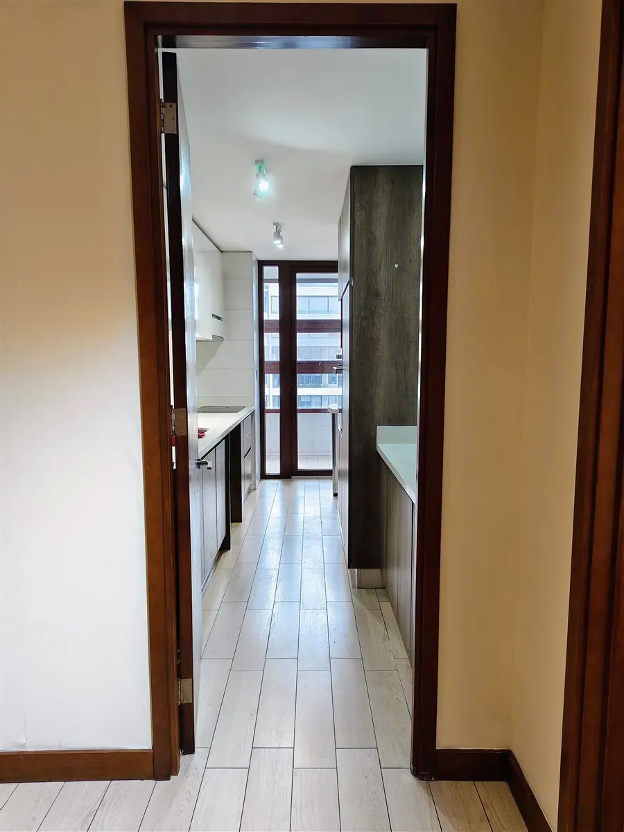 Imagen 3 de 23 de Departamento En Arriendo 2d 2b Las Condes Cantagallo